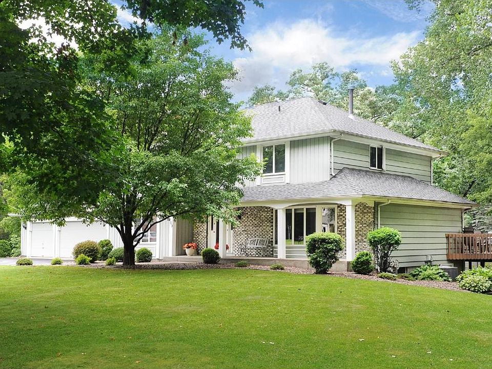 1st image of 669 Laura Ct