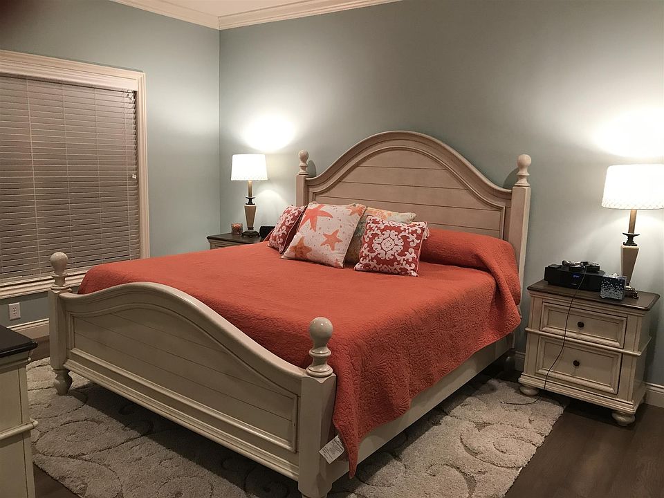 2nd image of 4924 Paddock Dr