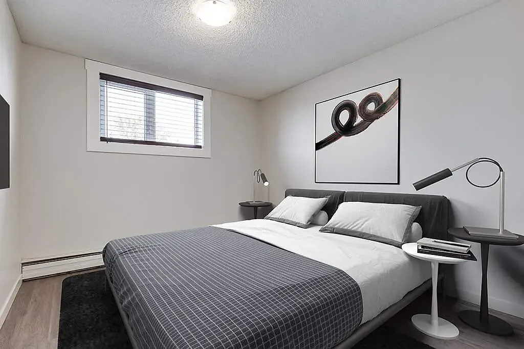 Westside Apartments — Photo 4