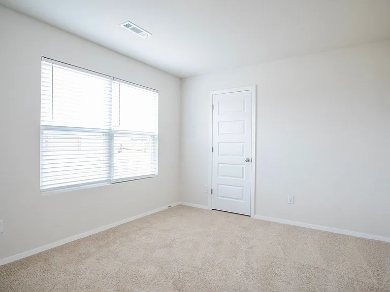 2720 Gorman St — Photo 8