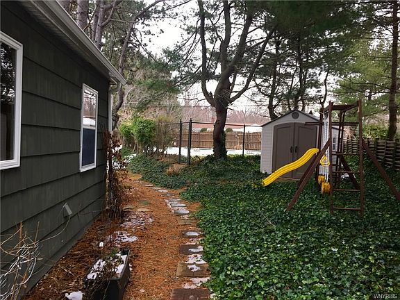 3rd image of 2882 Hillview Pl