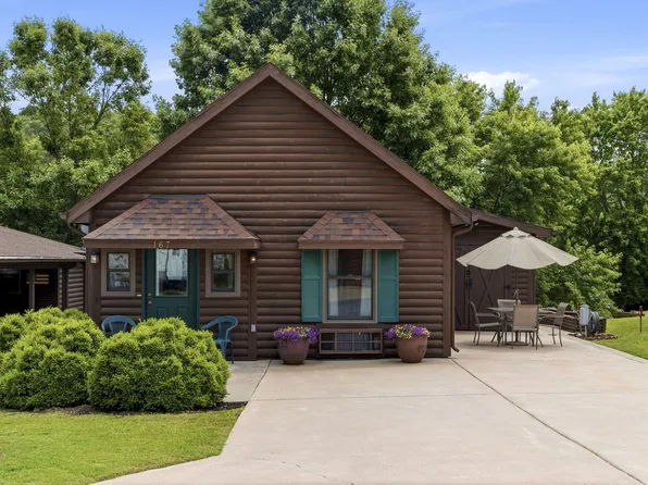 167 Natures Way, Hollister, MO 65672