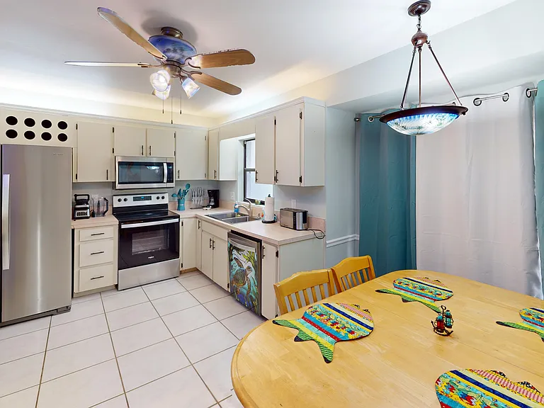 1819 Juniper Dr — Photo 8