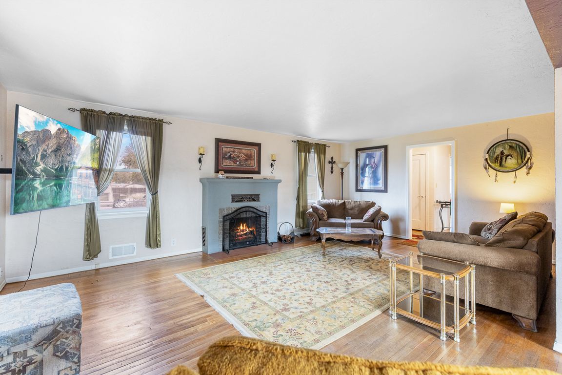 next background image