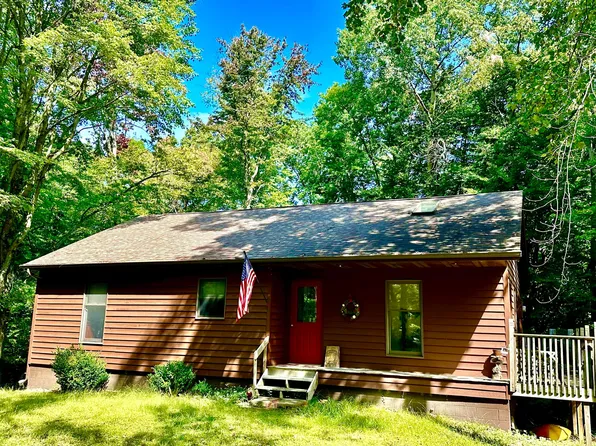 1267 Zuni Ln, Sugar Grove, OH 43155