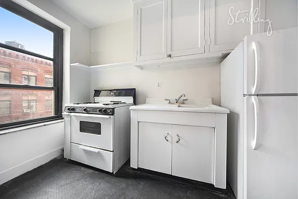 Sold by Stribling | media 16