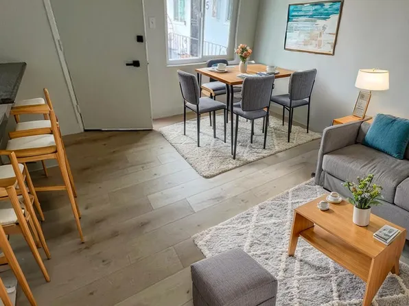 25 Bennett Ave, Long Beach, CA