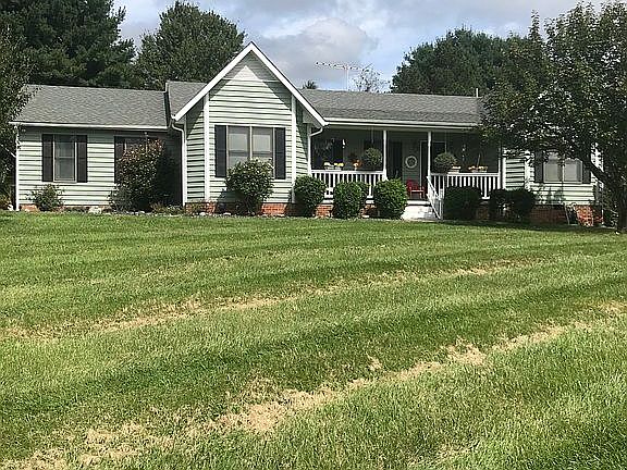 2nd image of 3384 Elk Creek Dr