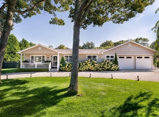 60 Lynncliff Rd, Hampton Bays, NY 11946