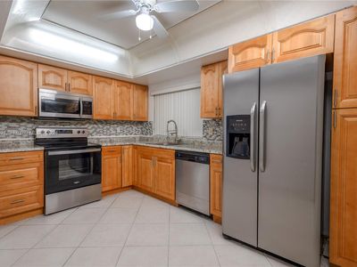 6060 S Falls Circle Dr APT 222, Fort Lauderdale, FL, 33319