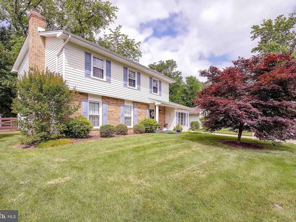1812 Quebec St, Severn, MD 21144