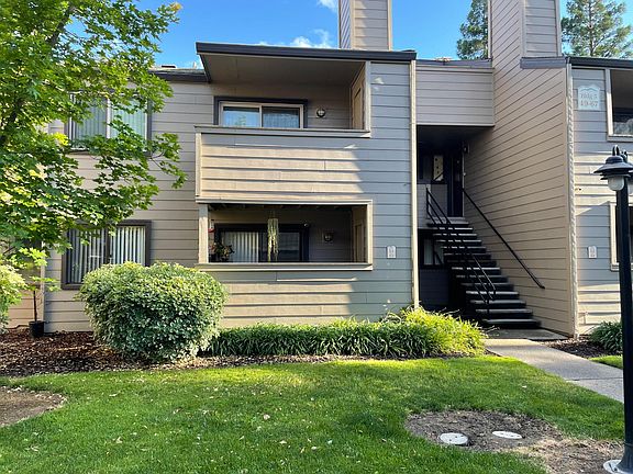 2nd image of 3715 Tallyho Dr APT 54