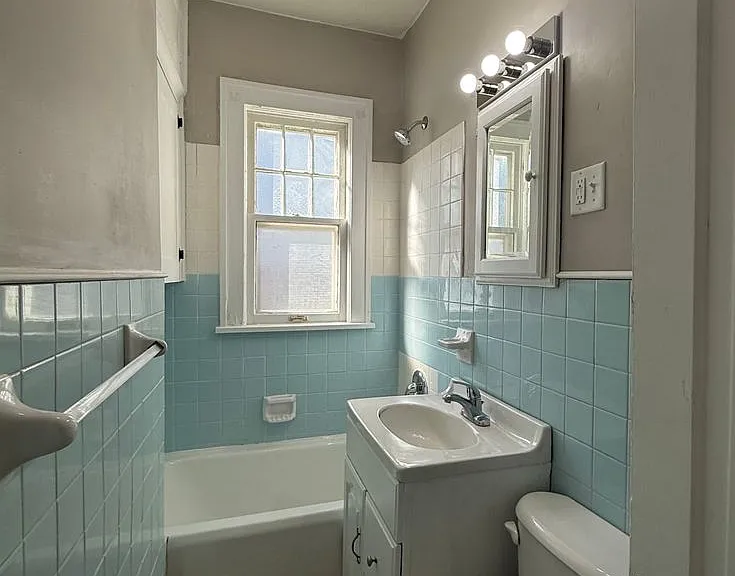 140 Lincoln Ave — Photo 7