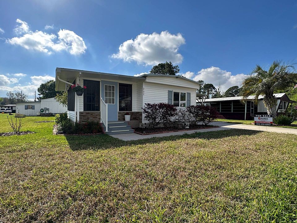 1st image of 202 Orchid Dr