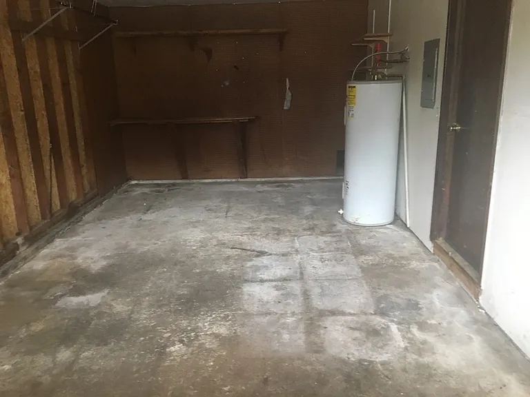 5437 - 5439 Nicole Ct SE — Photo 14