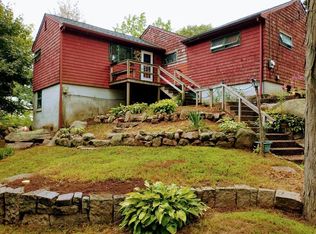 6 Youngs Rd, Gloucester, MA 01930
