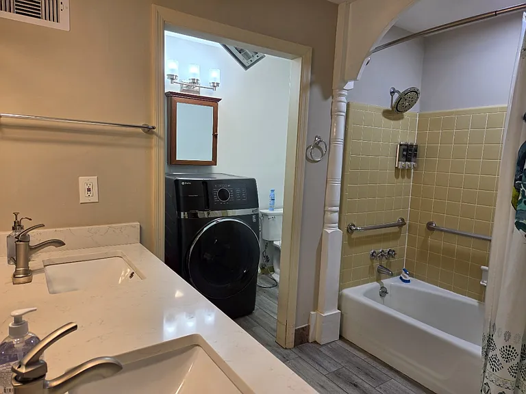 Master bath with GE Washer/Dryer