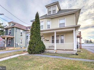 354 E Main St, New Holland, PA 17557