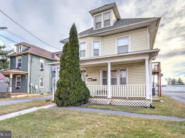 354 E Main St, New Holland, PA 17557