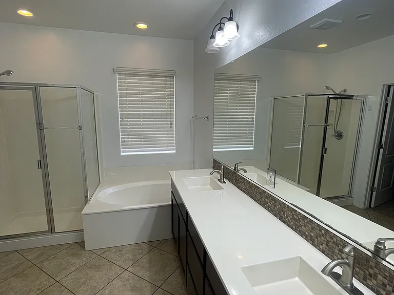4425 E Muriel Dr — Photo 17