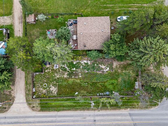 3rd image of 156 10th St S