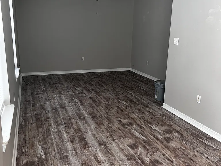 723 Green St — Photo 3