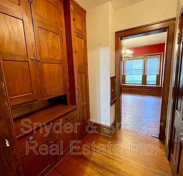 27 Casterton Ave #1 — Photo 6