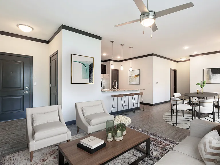 9910 Shining Willow Dr — Photo 2