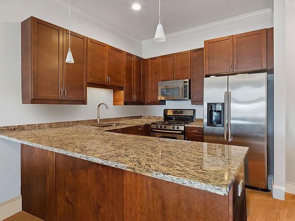 4th image of 4814 N Damen Ave APT 408
