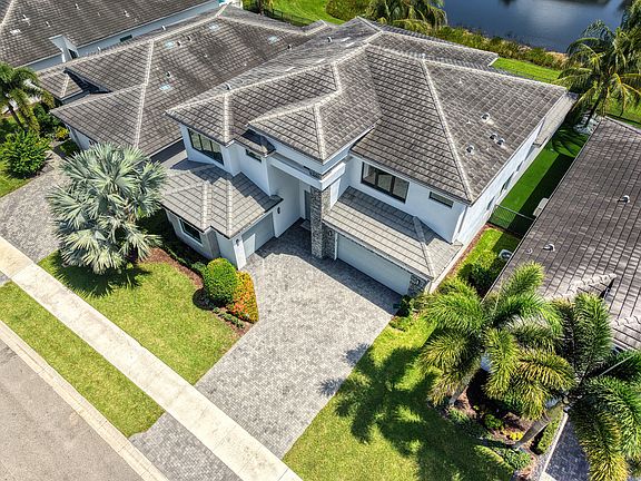 4th image of 8804 Skyward Street