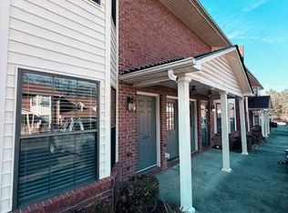 389 Mount Vernon Dr, Calhoun, GA 30701