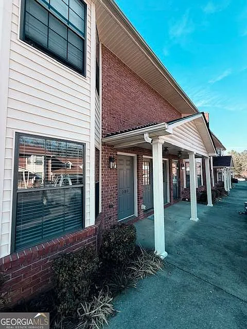 389 Mount Vernon Dr photo 1