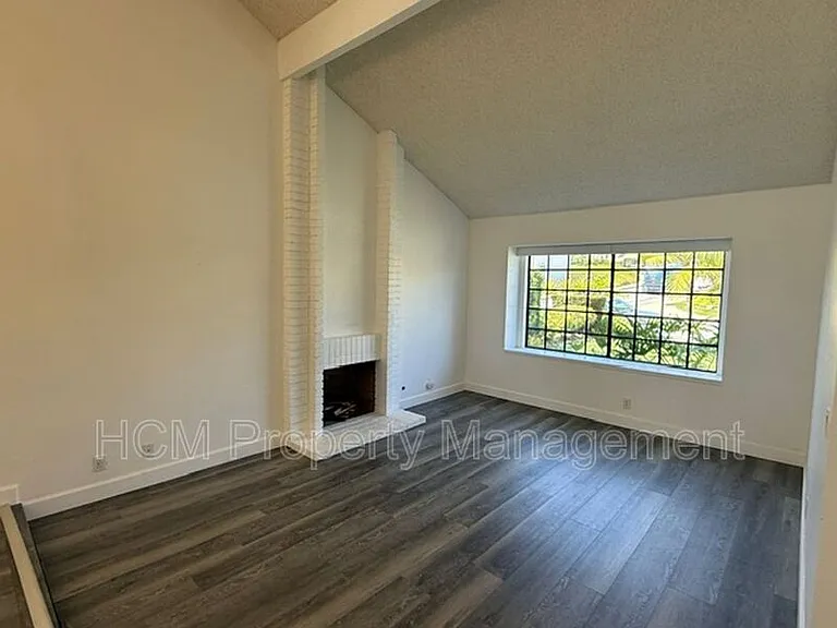 3009 Calle Juarez — Photo 5