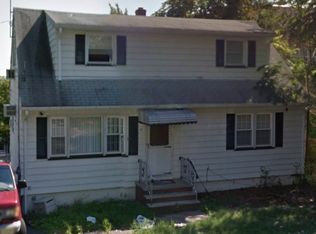 35 Mount Park Rd, Clifton, NJ 07013