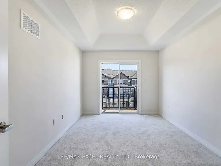 40 Sissons Way — Photo 18