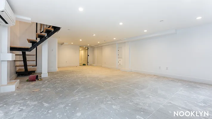 Rented by Nooklyn NYC LLC | media 15