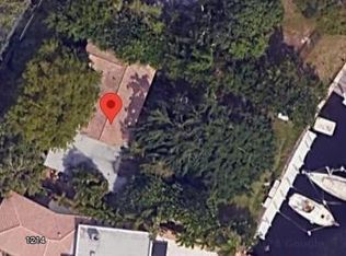 1222 Bayview Dr, Fort Lauderdale, FL 33304