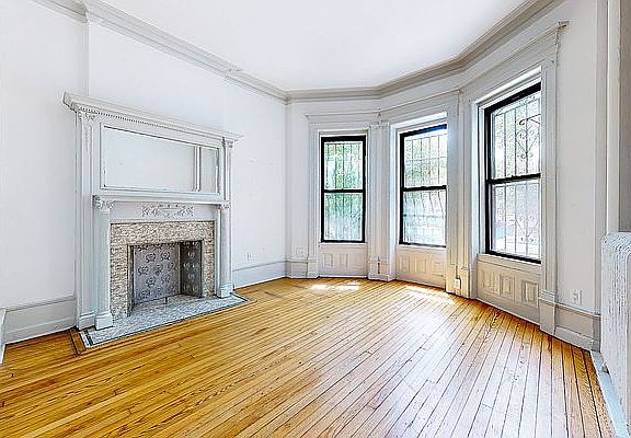 5th image of 285 Macdonough St #1F