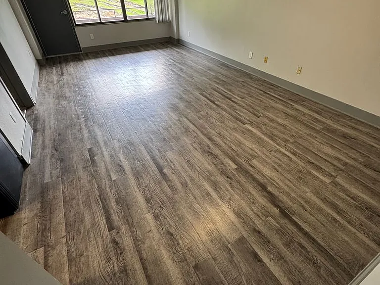 The Village at Gray's Lake Apartments - Des Moines — Photo 56