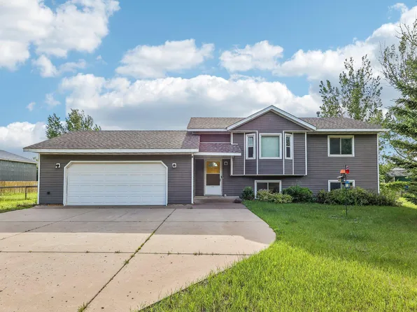 40042 Harvester Ave, North Branch, MN 55056
