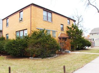 4100 W Eddy St #1, Chicago, IL 60641