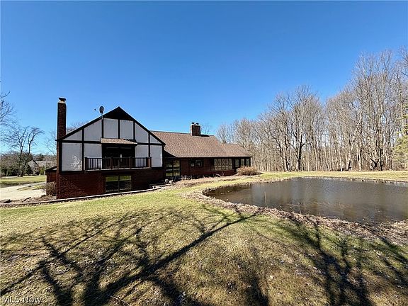 3rd image of 11469 Fowlers Mill Rd