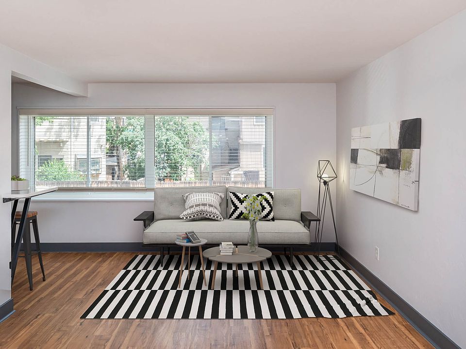 1st image of 456 N Logan St APT 4