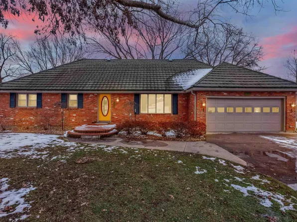 5305 Pin Oak Ln, Sedalia, MO 65301