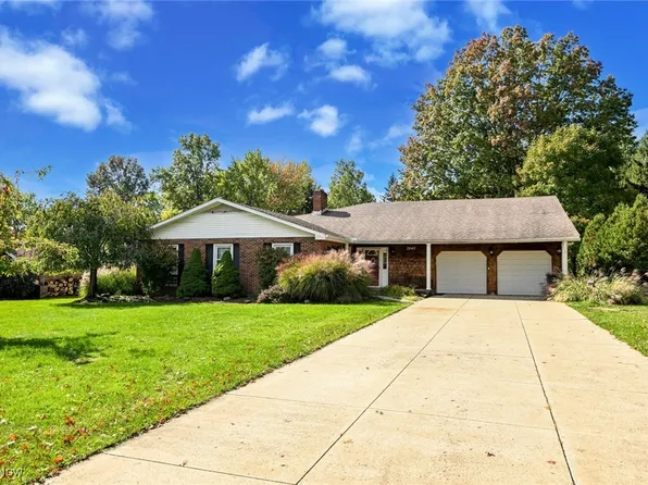 3840 Russett Dr, Broadview Heights, OH 44147