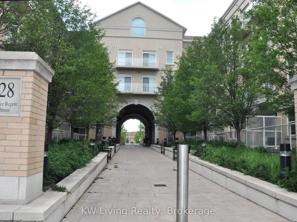 28 Prince Regent St #305, Markham, ON L6C 0V5