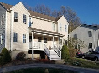 30 Wigwam Hill Dr, Worcester, MA 01605