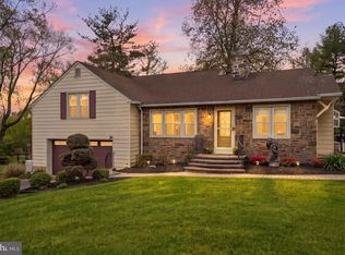 15 Clearview Ave, Chalfont, PA 18914