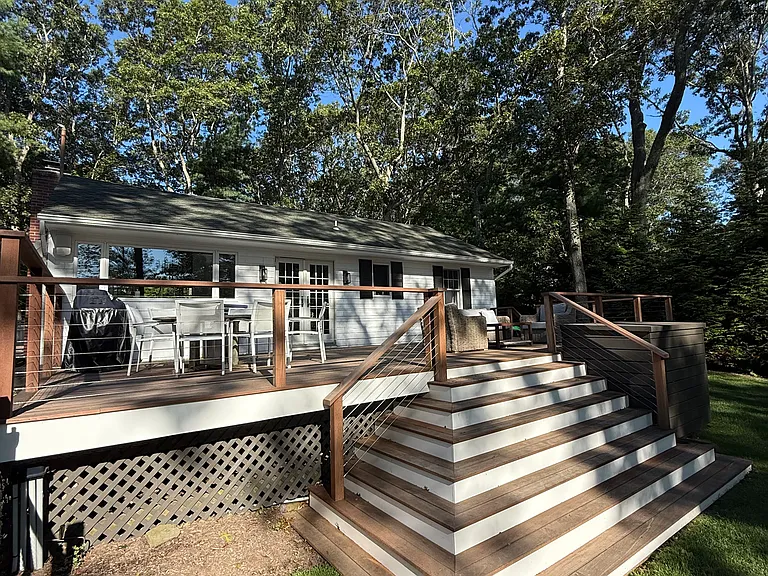 Laurel Ln — Photo 9