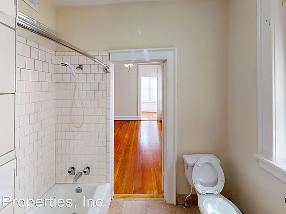 5th image of 2712 Hanover Ave APT 1